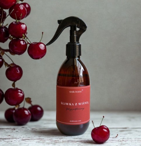 Śliwka z wiśnią